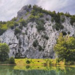 Kletterfels mit See Kletterfels mit See
