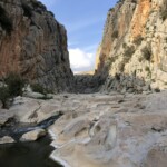 Kletterschlucht bei Teba von unten