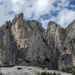 Becco d'Aquila - nicht mehr so beeindruckend zwischen den anderen Bergen