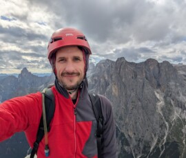 Auf dem Gipfel des Sass d'Ortiga